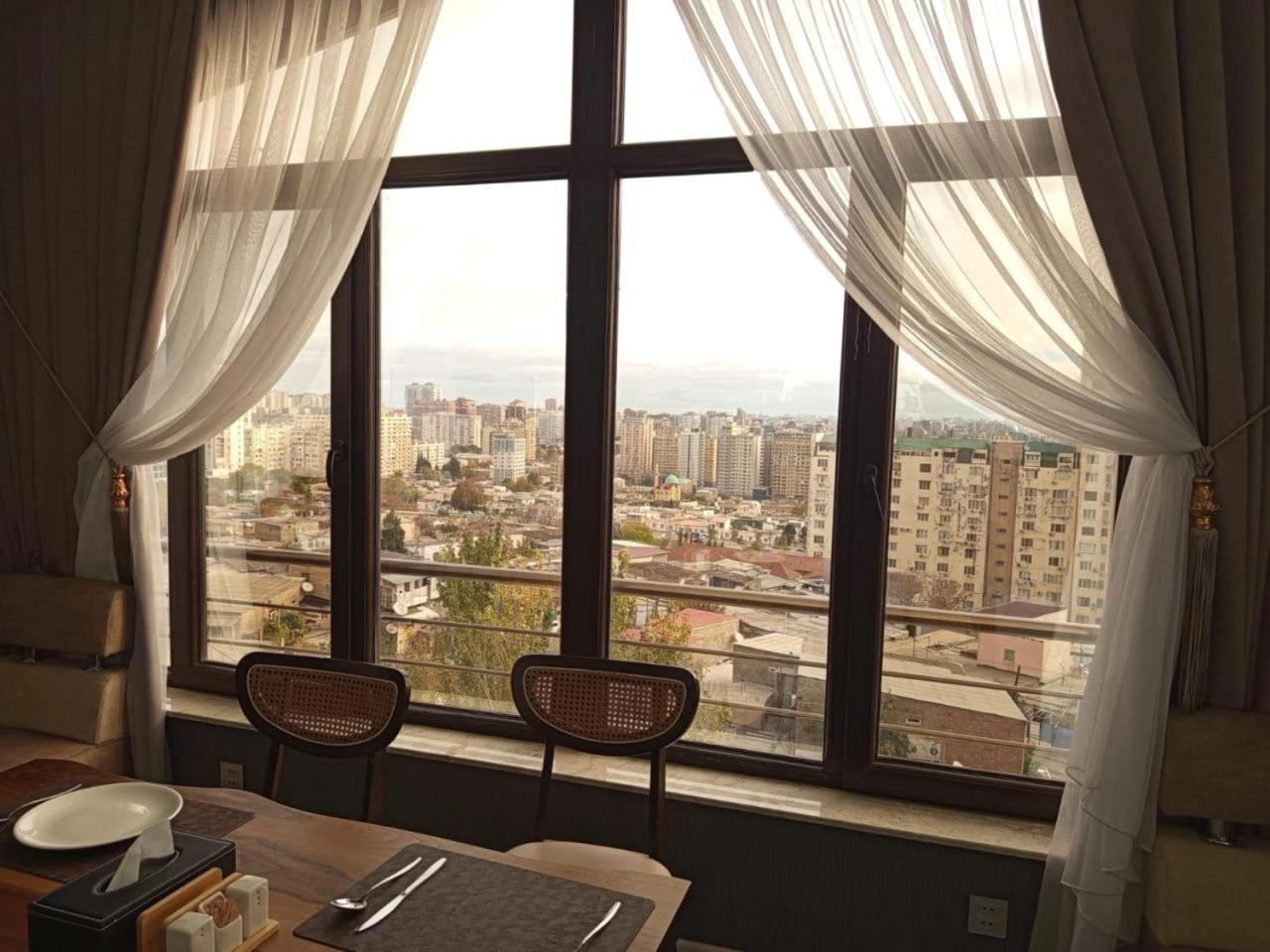 Royal Meridien Hotel Баку Екстер'єр фото