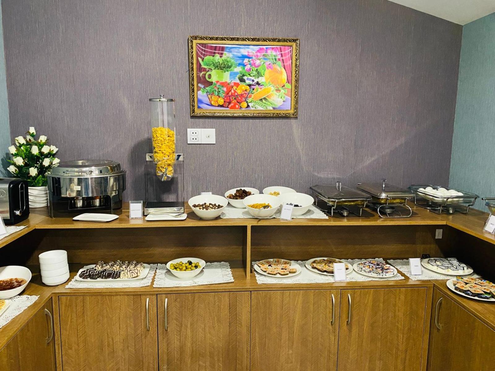 Royal Meridien Hotel Баку Екстер'єр фото