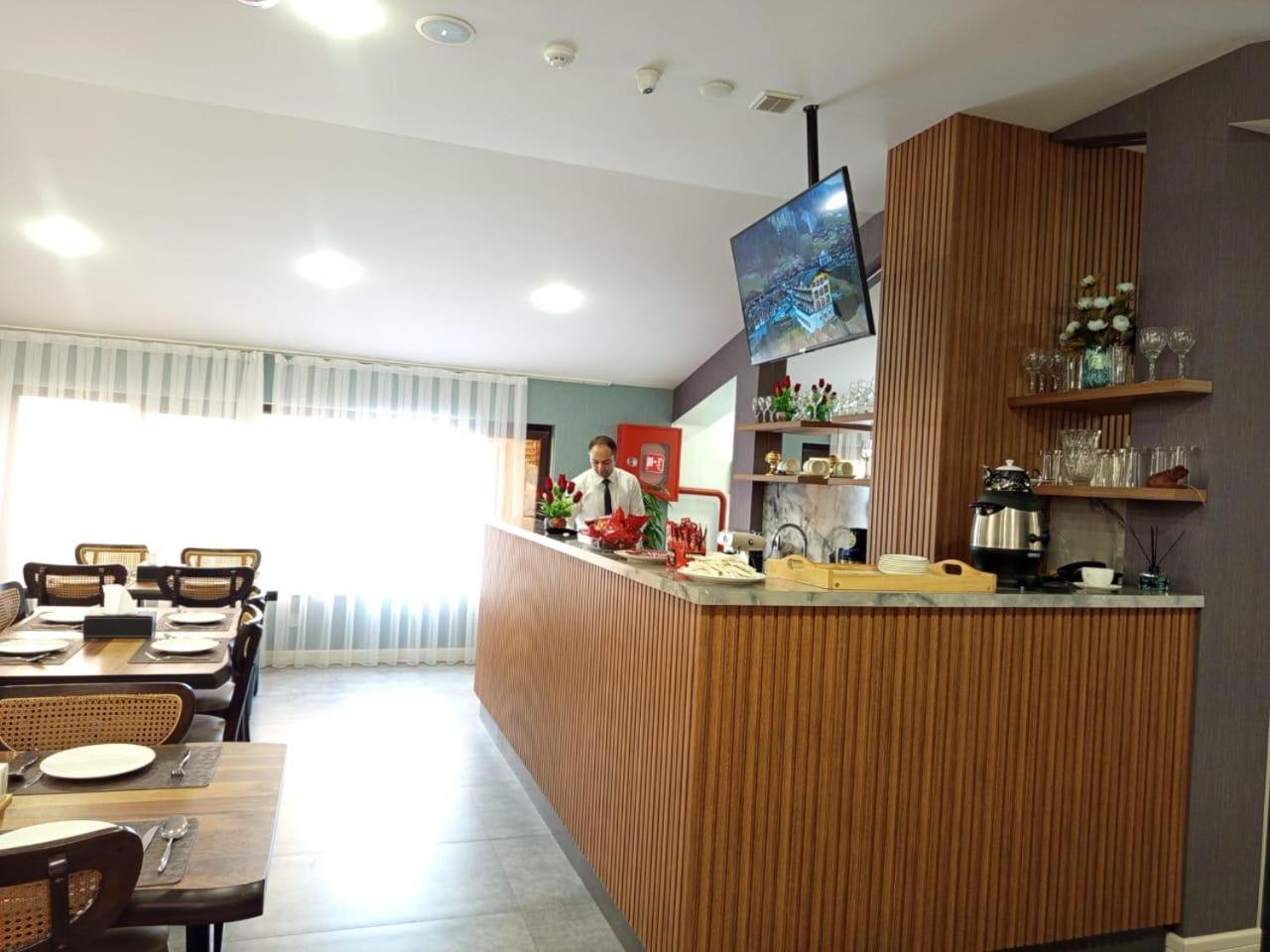 Royal Meridien Hotel Баку Екстер'єр фото