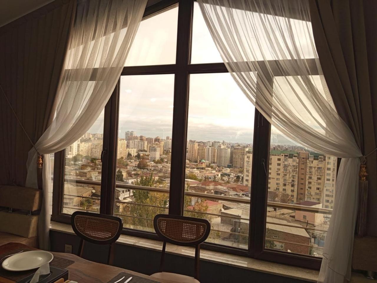 Royal Meridien Hotel Баку Екстер'єр фото