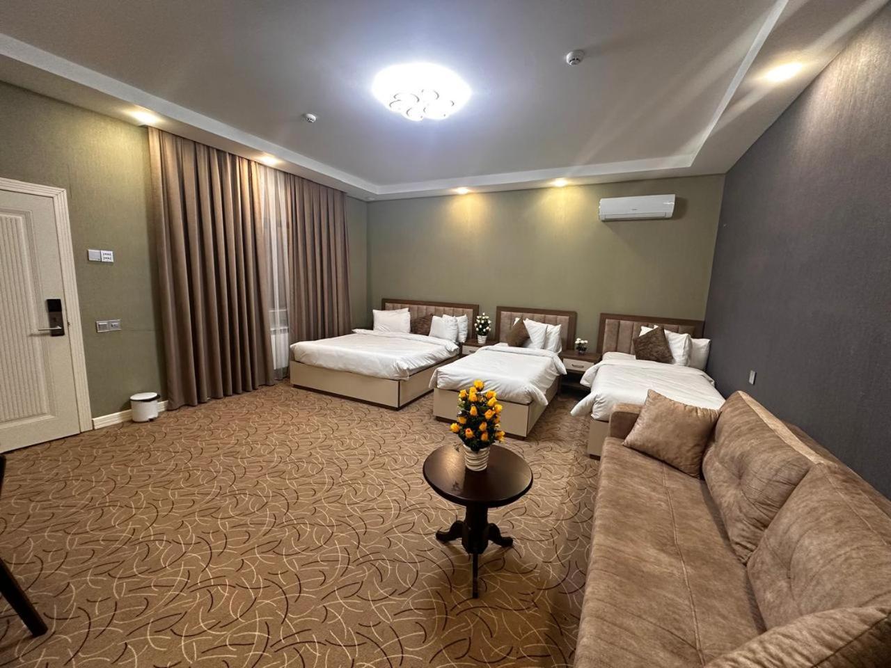 Royal Meridien Hotel Баку Екстер'єр фото