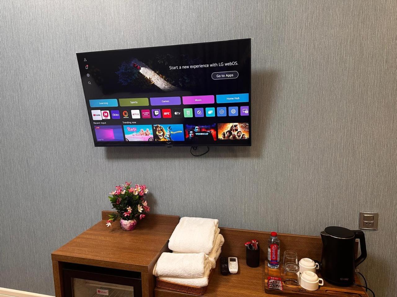 Royal Meridien Hotel Баку Екстер'єр фото